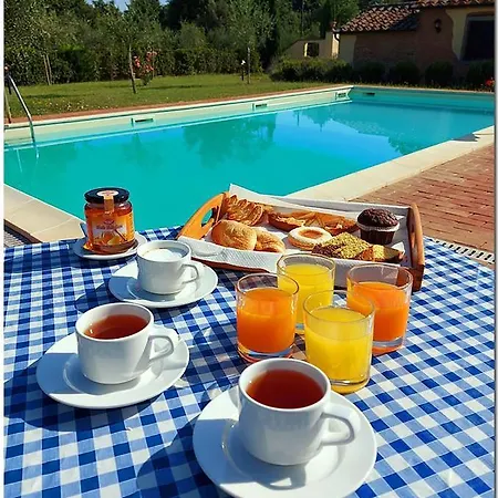 Villino Cortona: Tuscan Retreat With Private Pool And Wi-fi Holiday home *